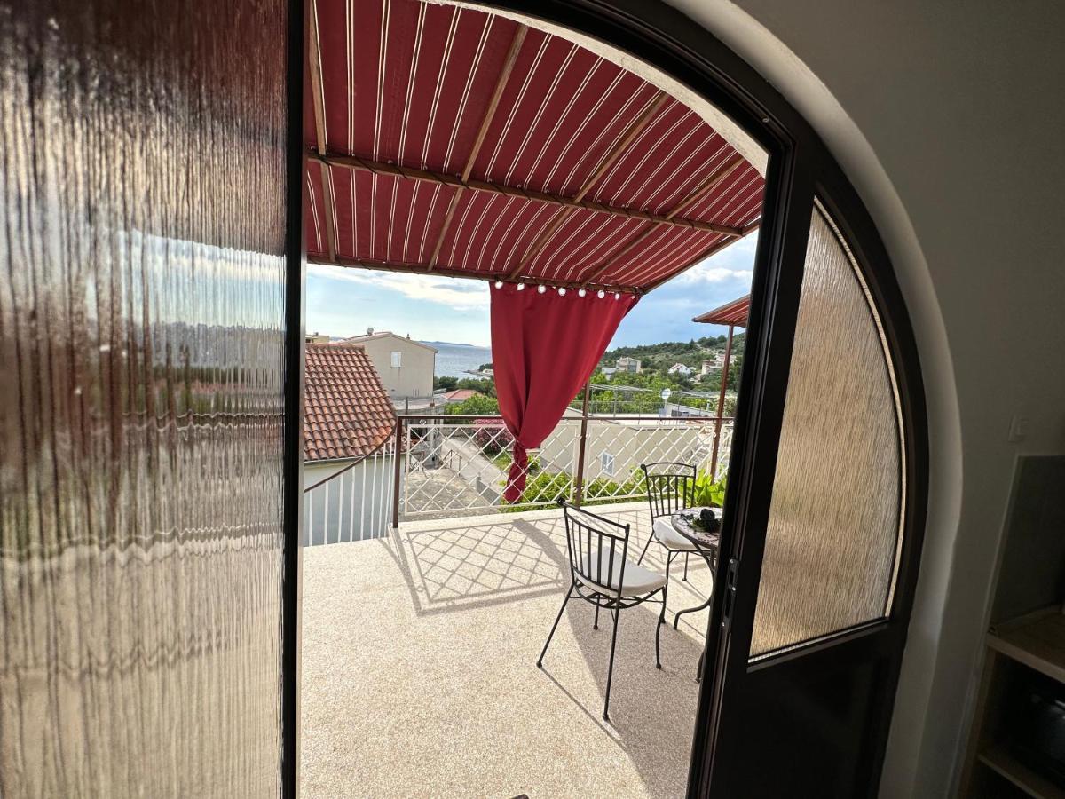 Villa Lorenta Apartments Primosten Exterior photo